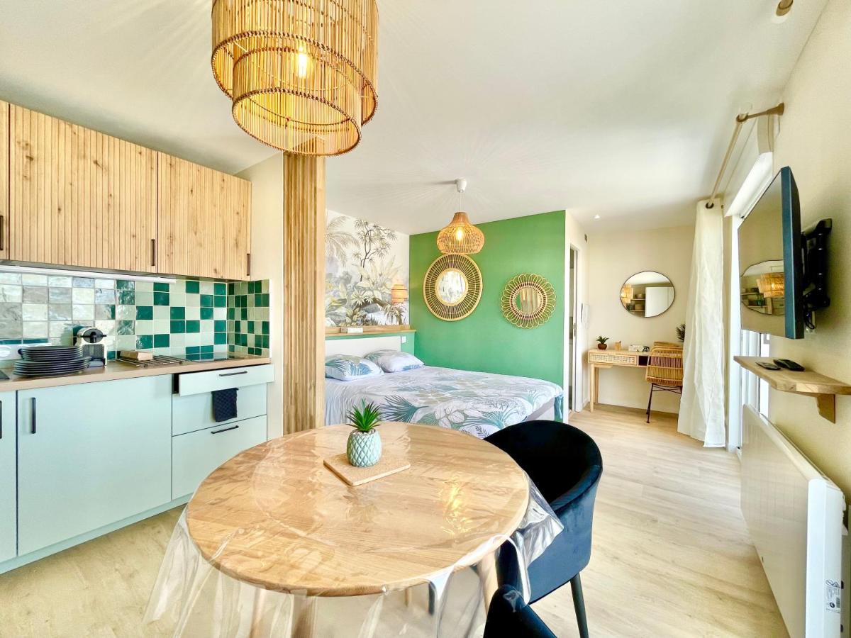 Le Phare Ouest - 80 M De La Mer - Vue Ocean Sur Le Balcon - Entierement Renove - Internet Haut Debit - Nouveau プロムール エクステリア 写真