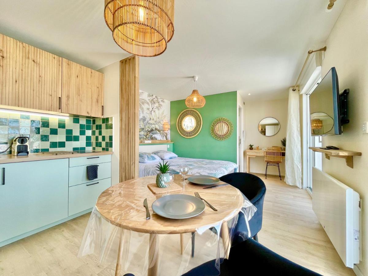 Le Phare Ouest - 80 M De La Mer - Vue Ocean Sur Le Balcon - Entierement Renove - Internet Haut Debit - Nouveau プロムール エクステリア 写真